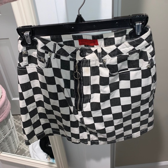 Ruby and Jenna racer skirt - Picture 1 of 1
